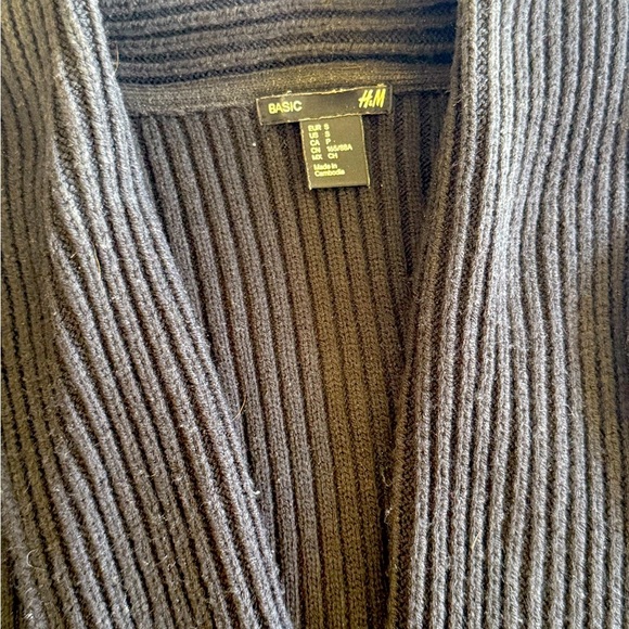Black H&M cardigan sweater (women’s small) - Picture 2 of 4